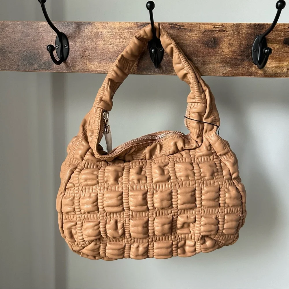 JASON WU Fay Bubbled Small Baguette Top Handle Handbag in Vegan Leather - Picture 2 of 9